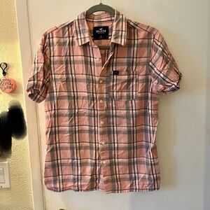 Hollister Men’s Short Sleeve Button Up Plaid Salmon Pink Spring Easter Preppy